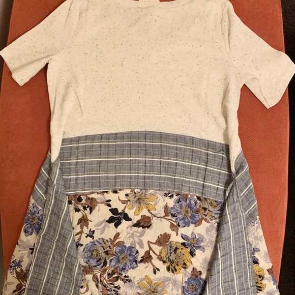 Boho Plaid and Floral Top - Picture 8 of 10